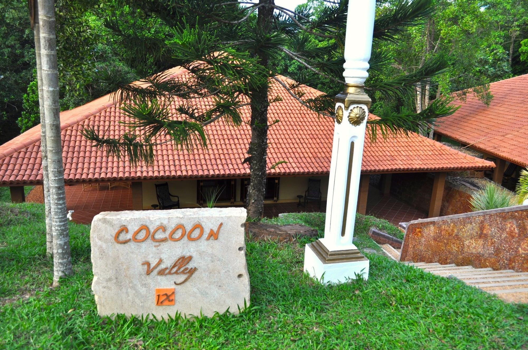 Cocoon Resort And Villas Induruwa Exterior foto