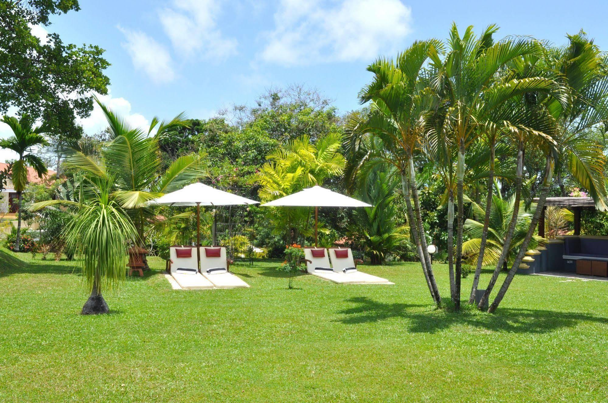 Cocoon Resort And Villas Induruwa Exterior foto